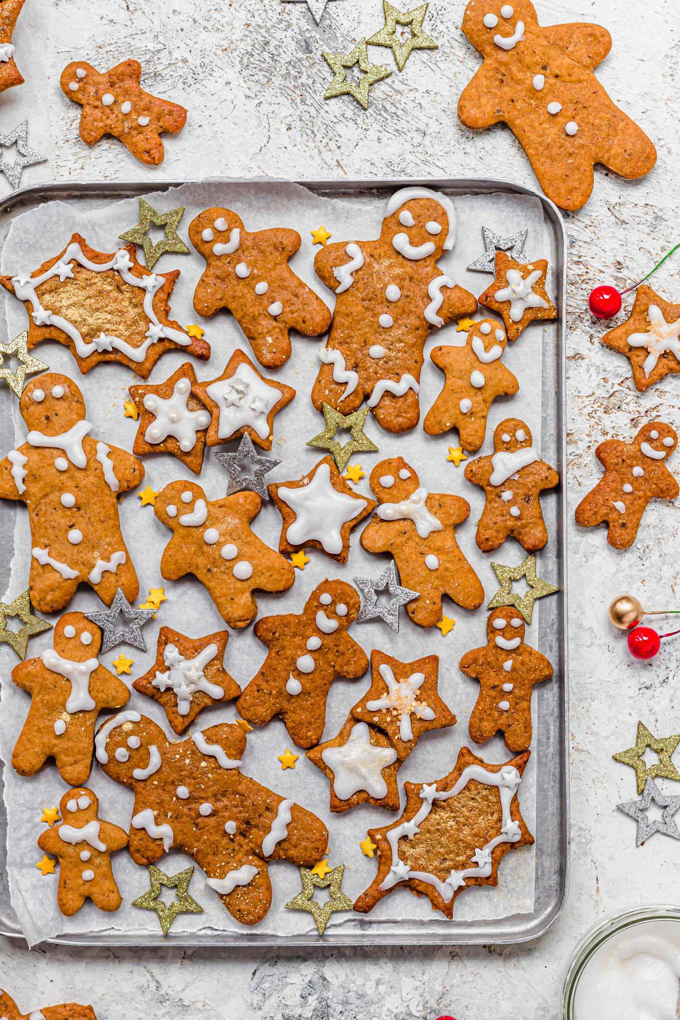 Vegan Gingerbread Wreath and Shapes