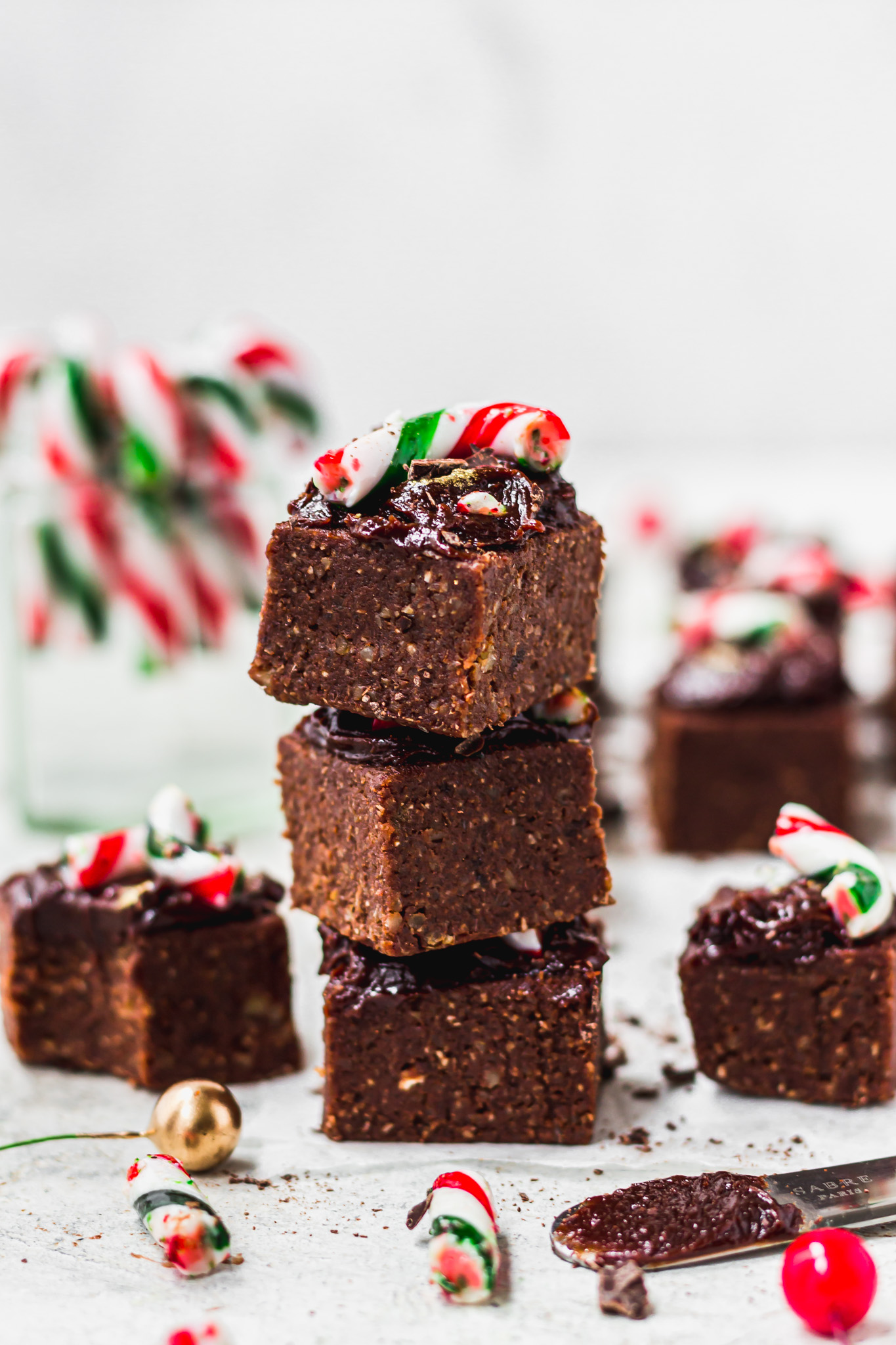 No-Bake Candy Cane Brownies