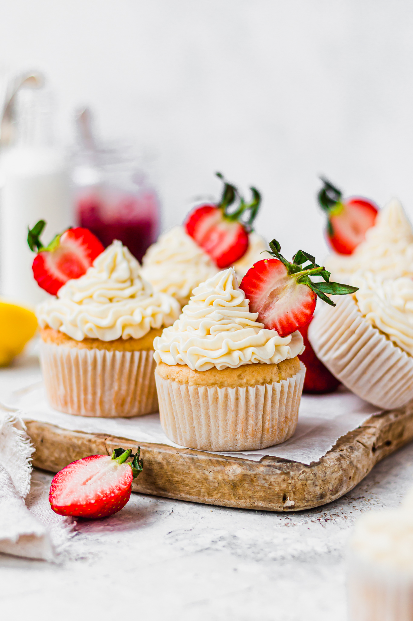 Vegan Lemon Strawberry Cupcakes