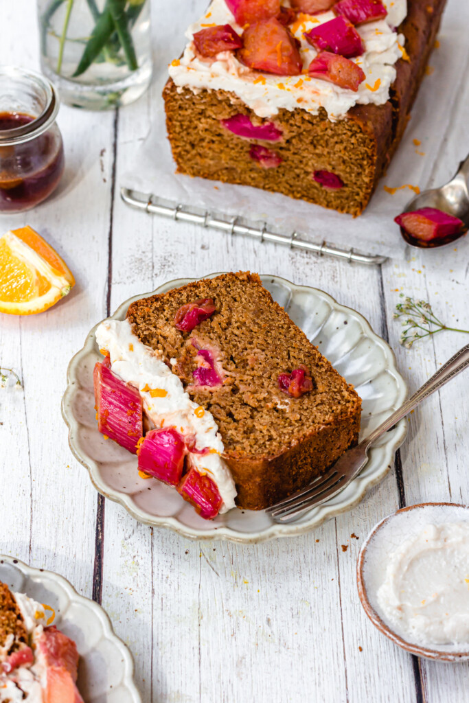 A slice of Orange and Rhubarb Loaf Cake on a small plate