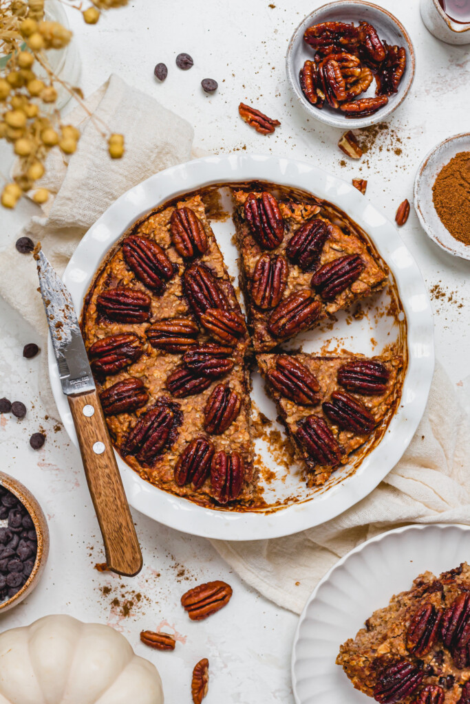 Pecan Pie Chocolate Chip Baked Oats with two slices