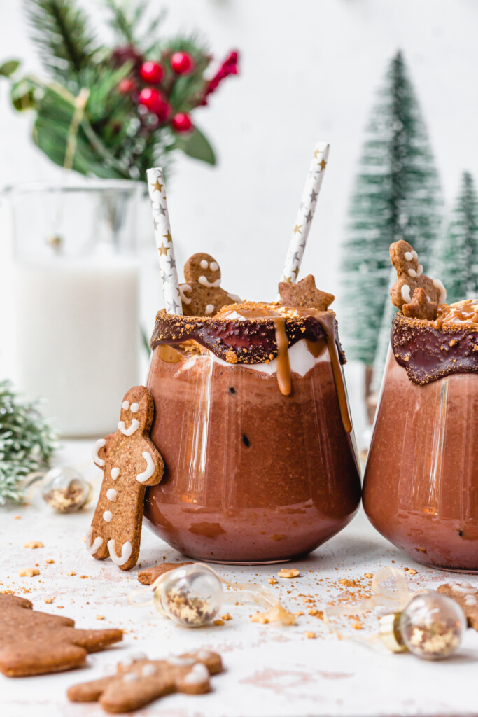 Two glasses of Chocolate Gingerbread Mocktail