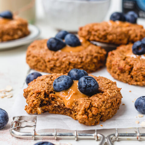 Peanut Butter Blueberry Breakfast Cookies (Vegan)Nourishing Amy