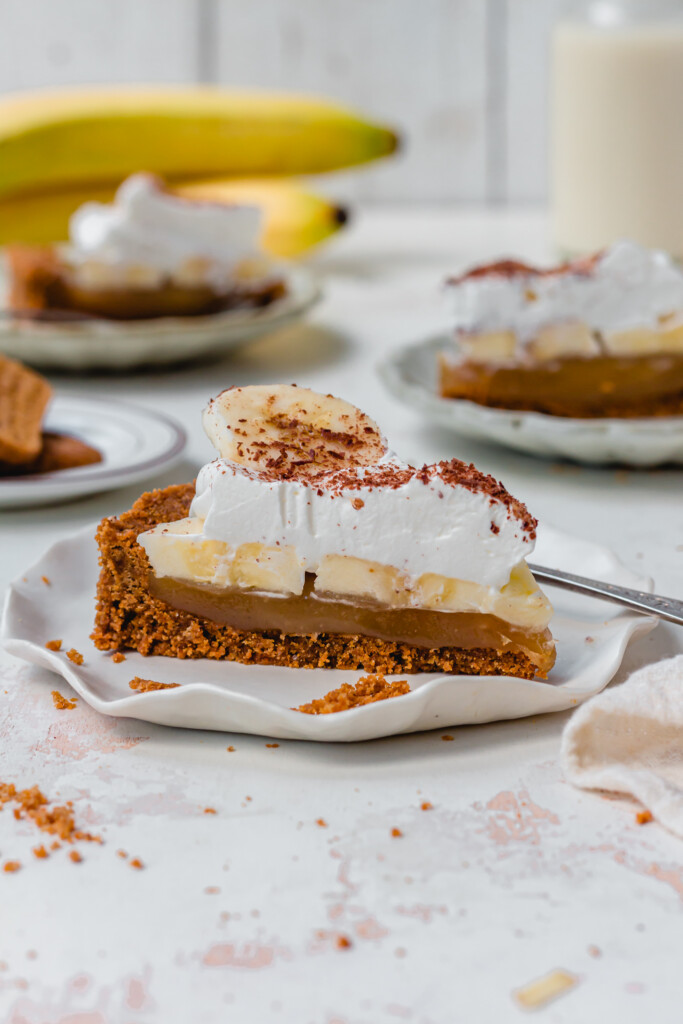 A slice of Vegan Banoffee Pie on a small plate