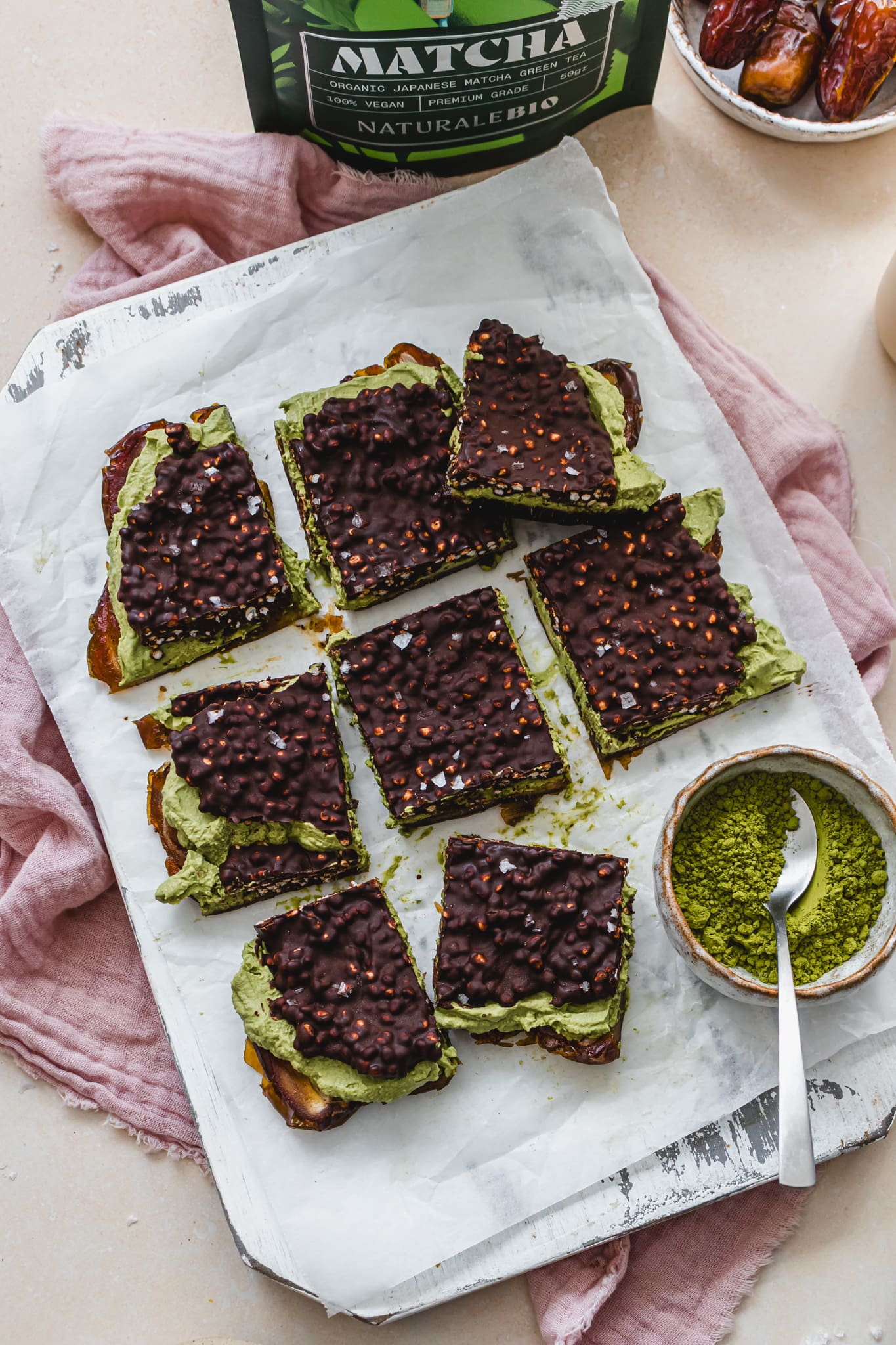 Naturale Bio Matcha Matcha Frozen Yoghurt Date Bark